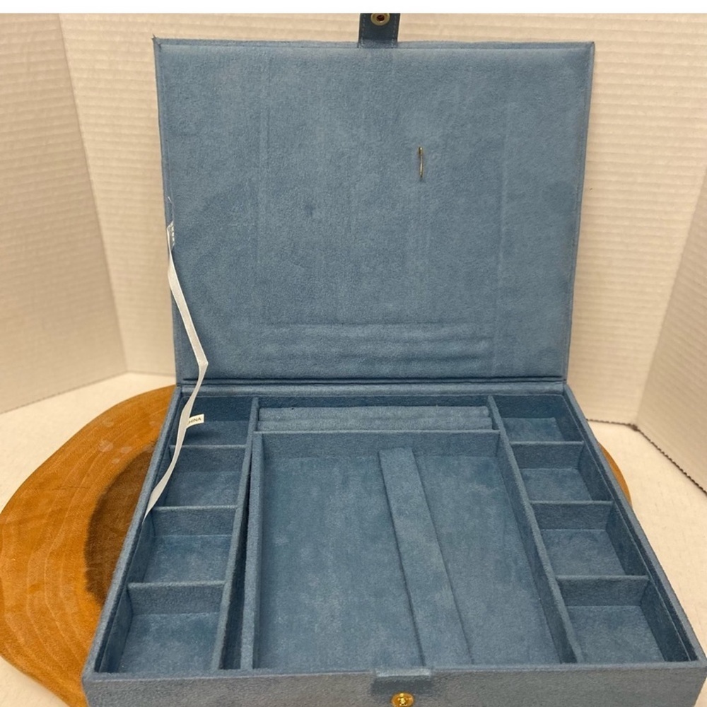 Reed & Barton Faux Suede Travel Jewelry Organizer Box